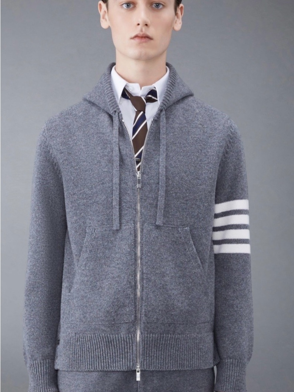 Thom Browne Gray Sailboat Knit Hoodie with Contrasting Stripe - Picture 3 of 8